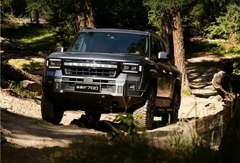 Гибридный пикап Jetour Zongheng F700 напоминает Land Cruiser