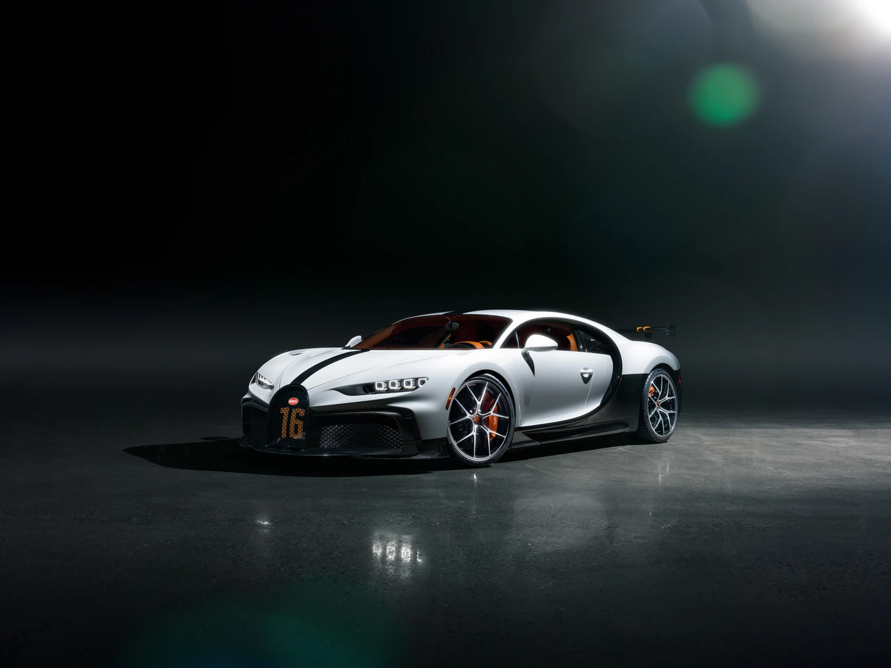 Скільки коштує Bugatti Chiron: реальна ціна гіперкара мрії у 2026 році
