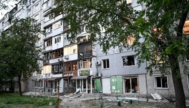 Удар РФ по Запоріжжю: загинула жінка, поранено дев’ятьох, серед них троє дітей